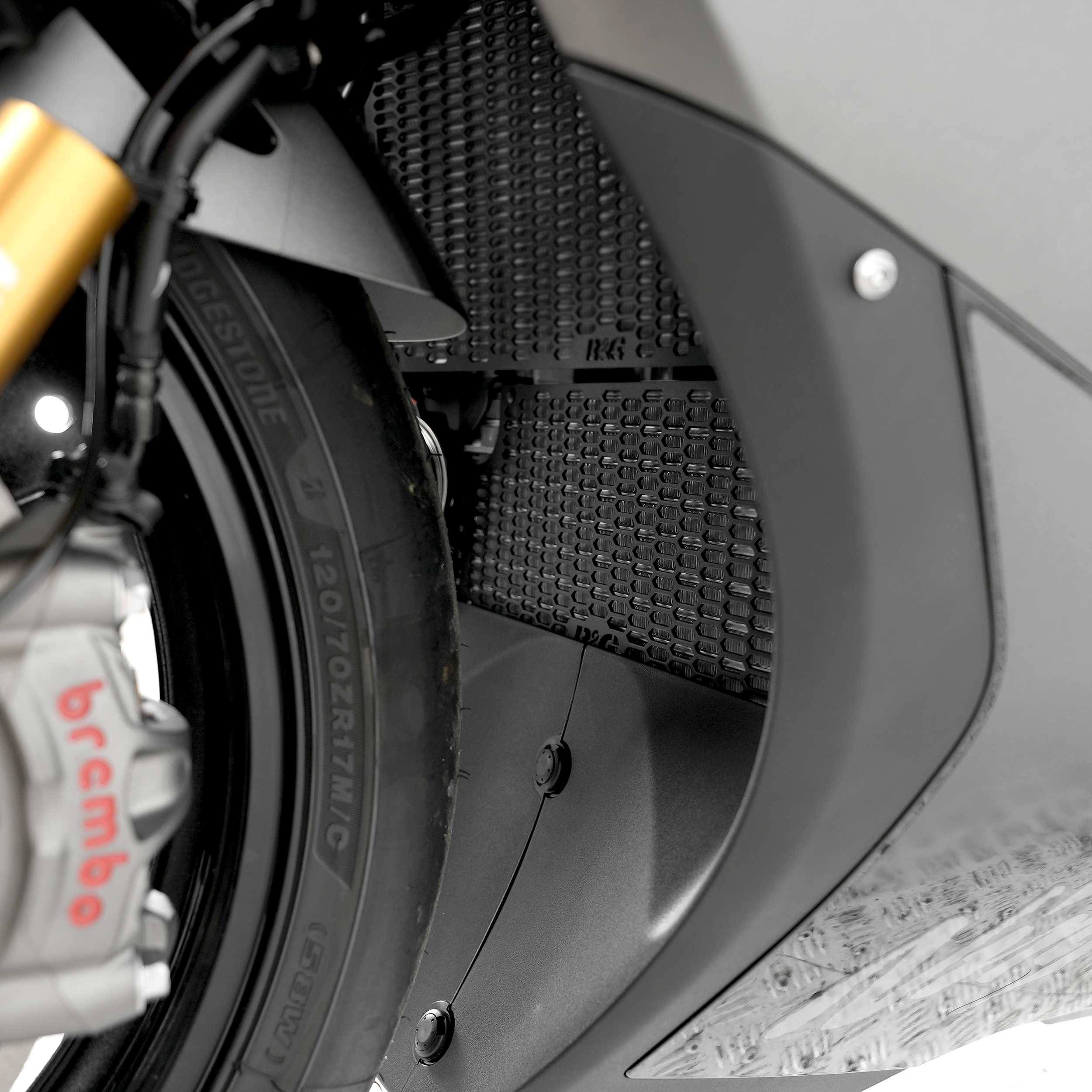 R&G Oil Cooler Guard for Kawasaki Ninja ZX-10R (21-26)