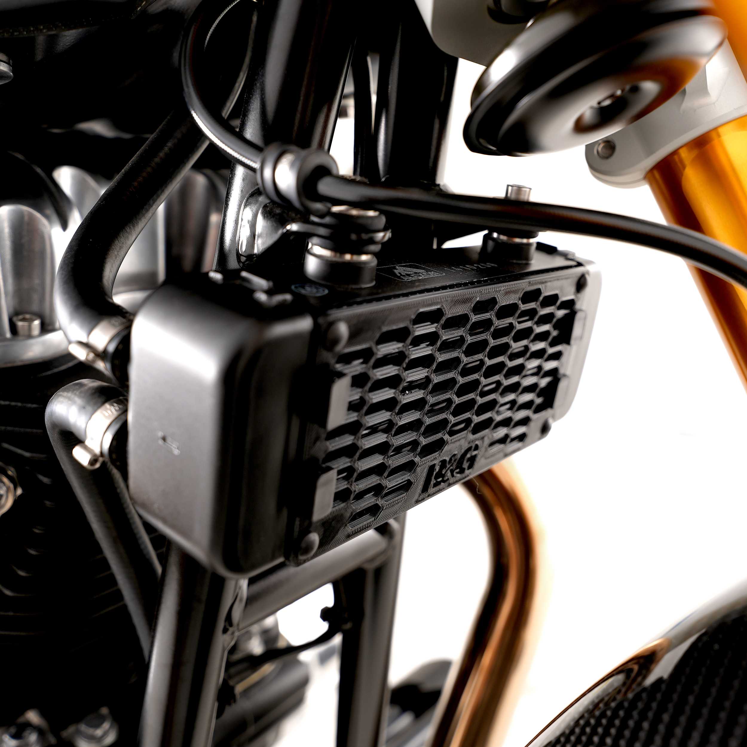 R&G Oil Cooler Guard for Norton Commando 961 (23-25)