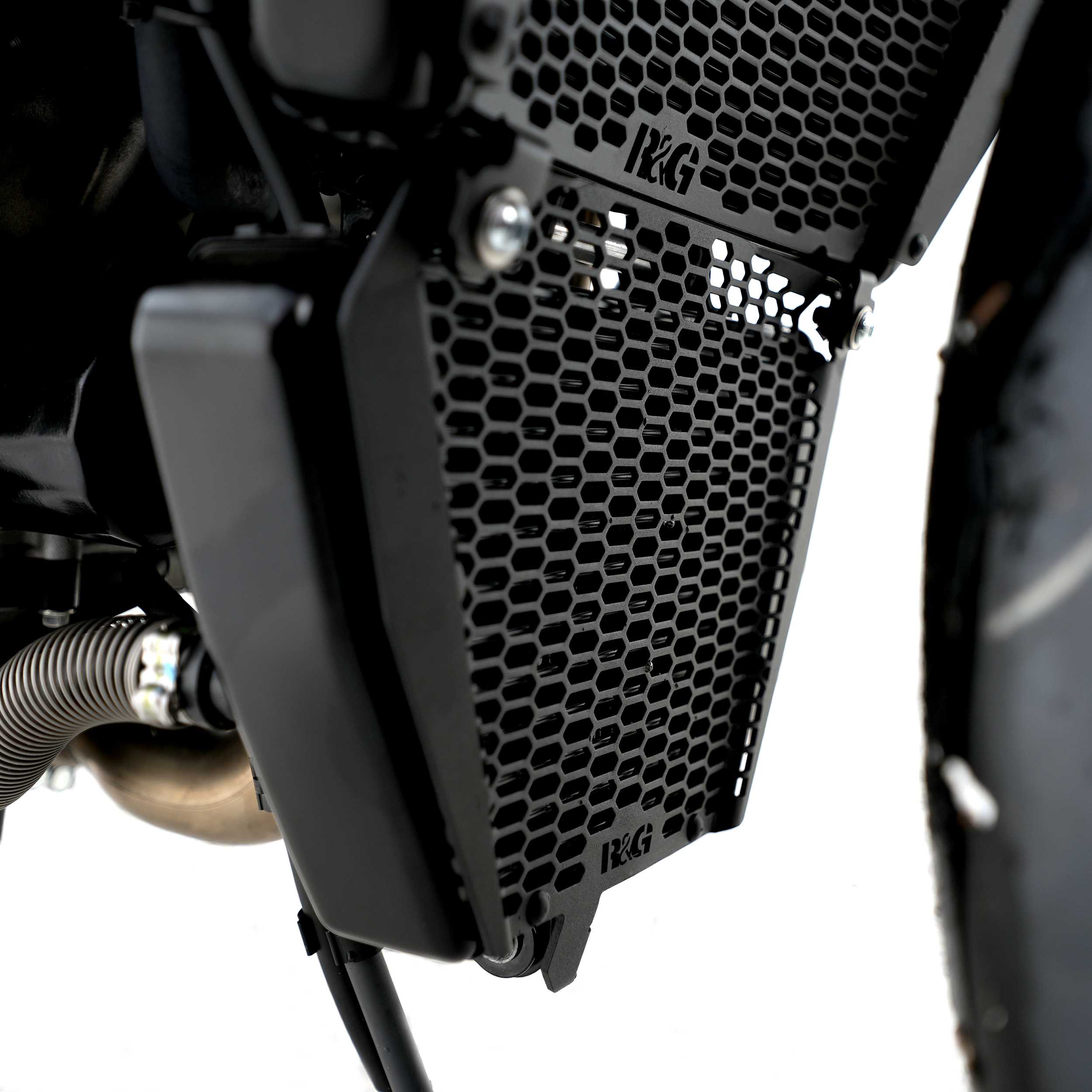R&G Oil Cooler Guard for Aprilia Tuono 1100 Factory (25-26)