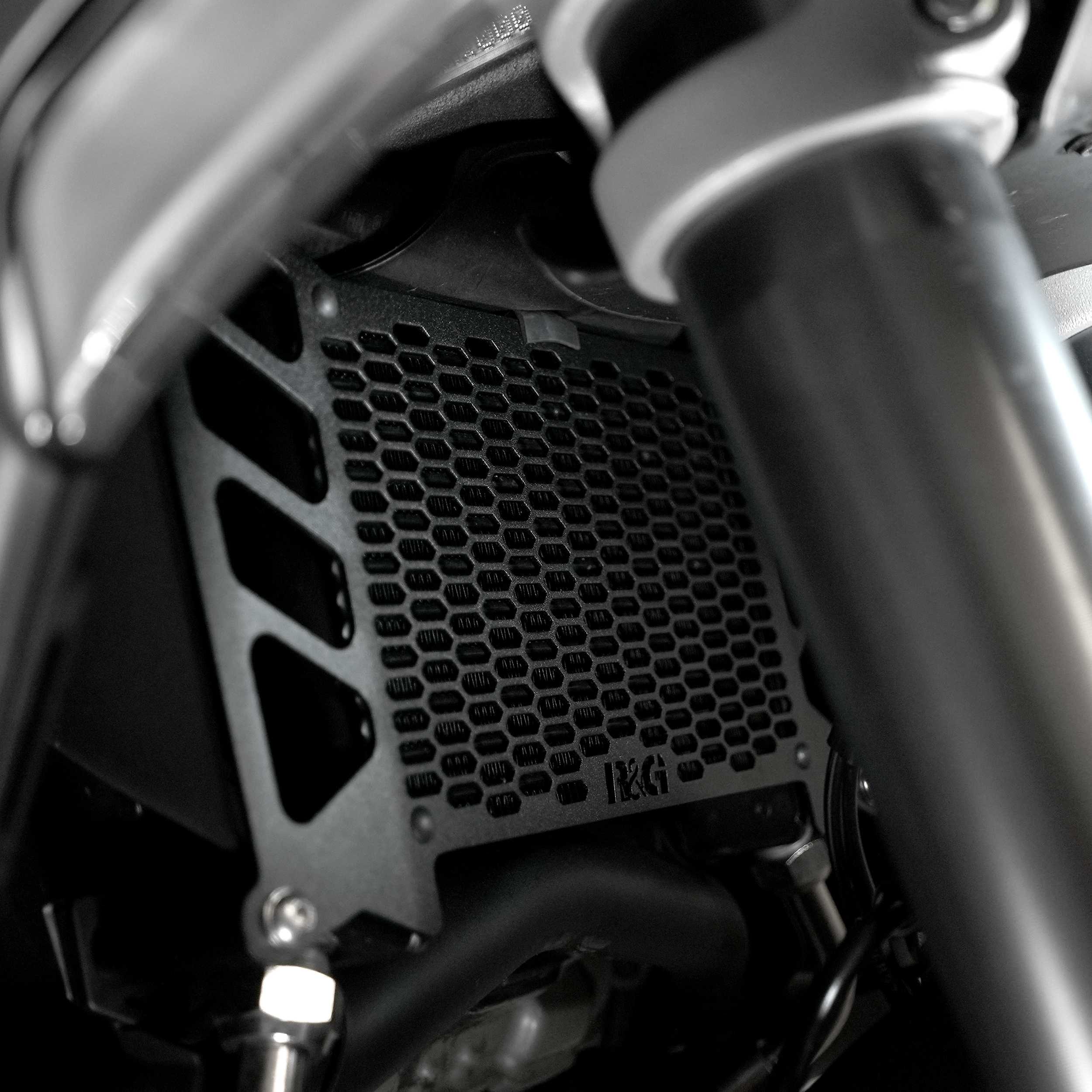 R&G Pro Radiator Guard for Ducati Multistrada V4 (21-26)