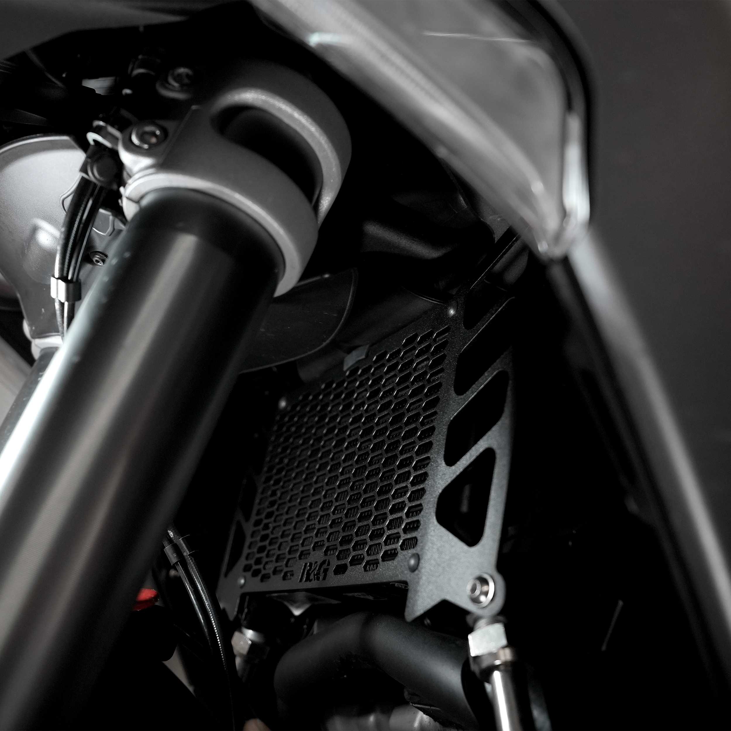 R&G Pro Radiator Guard for Ducati Multistrada V4 (21-26)