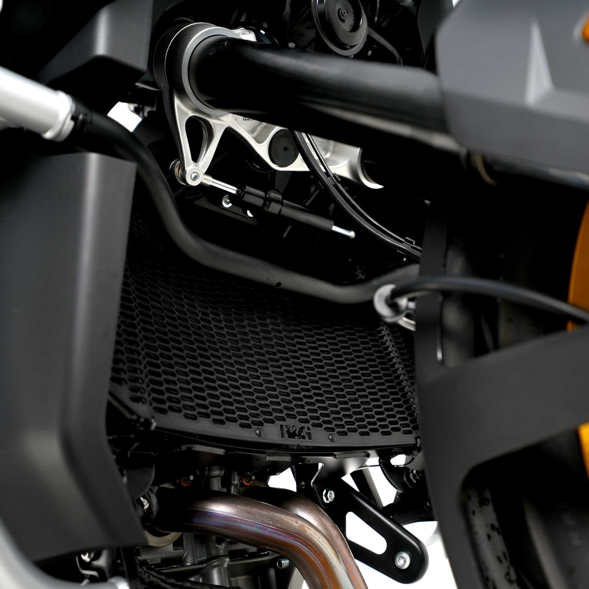 R&G Pro Radiator Guard for CFMOTO 800NK (23-26) Main image