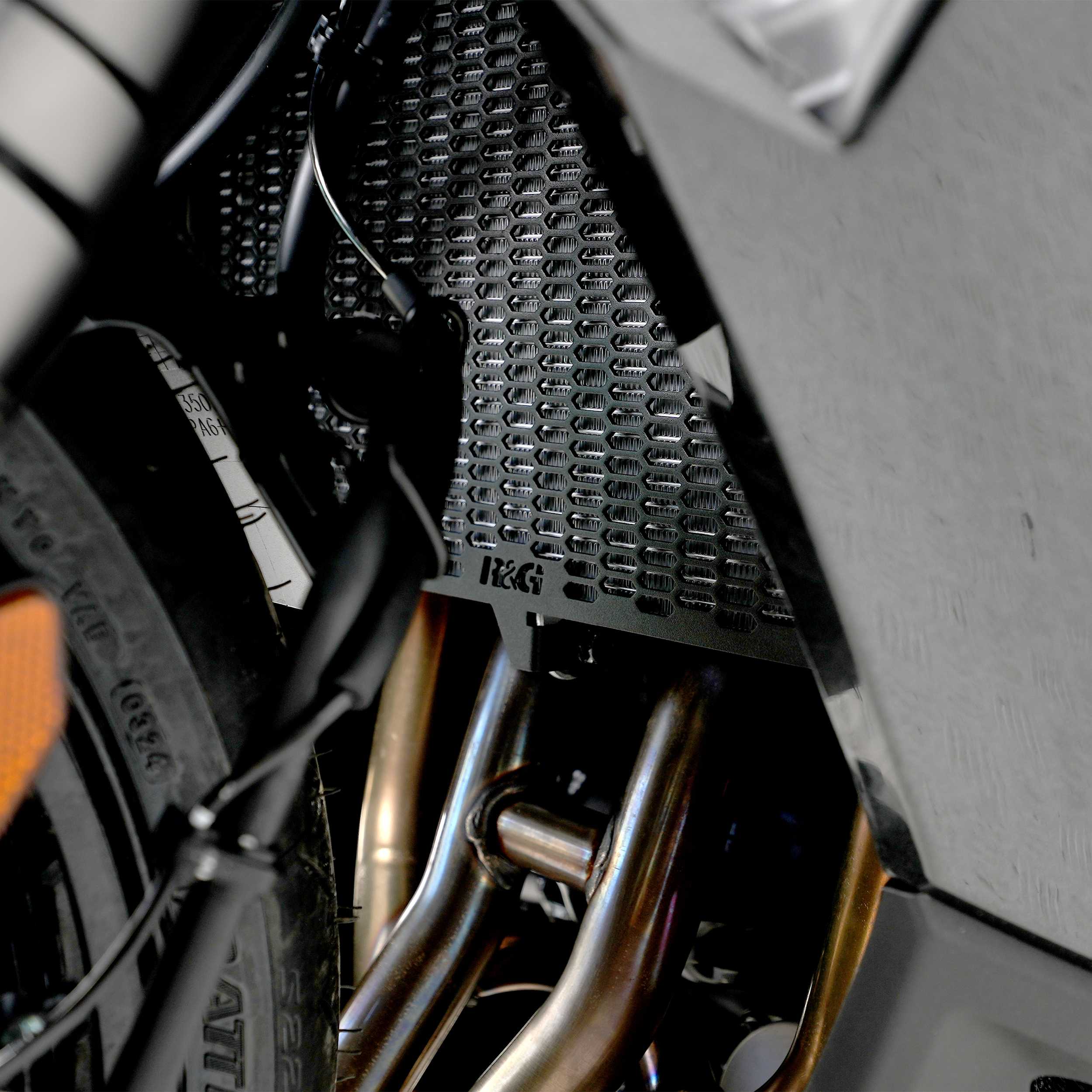 R&G Pro Radiator Guard for Kawasaki Z750 S (07-13)