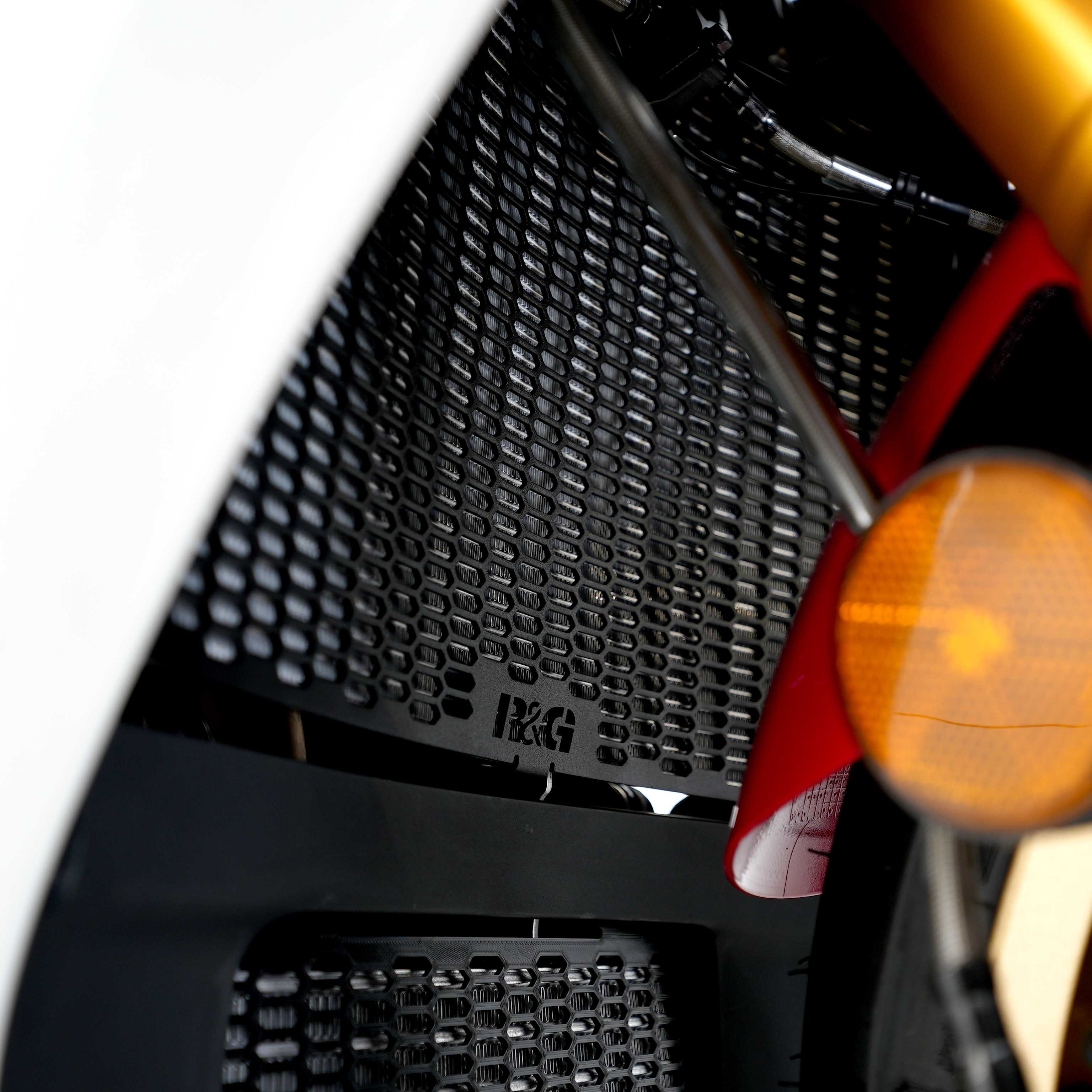 R&G Pro Radiator Guard for Yamaha R1 M (15-26)