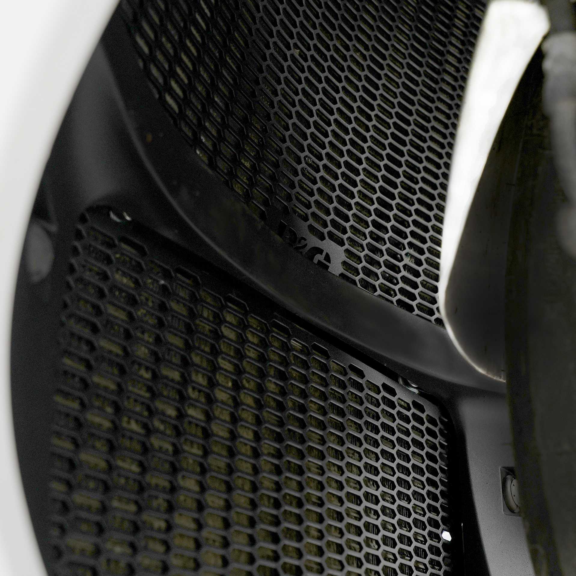 R&G Pro Radiator Guard for Suzuki Hayabusa 1300 (08-26)