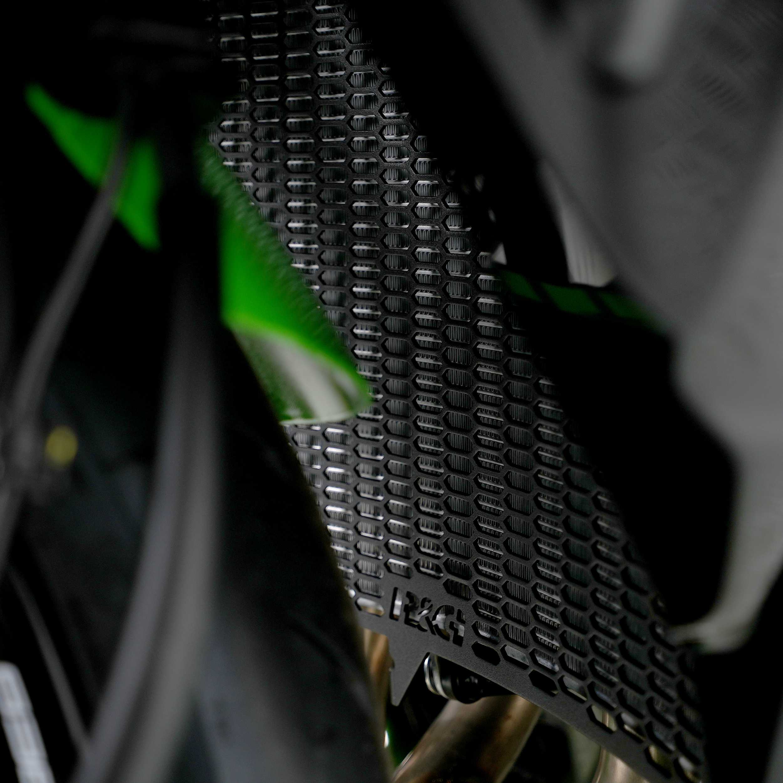 R&G Pro Radiator Guard for Kawasaki ZX6-R (13-26)