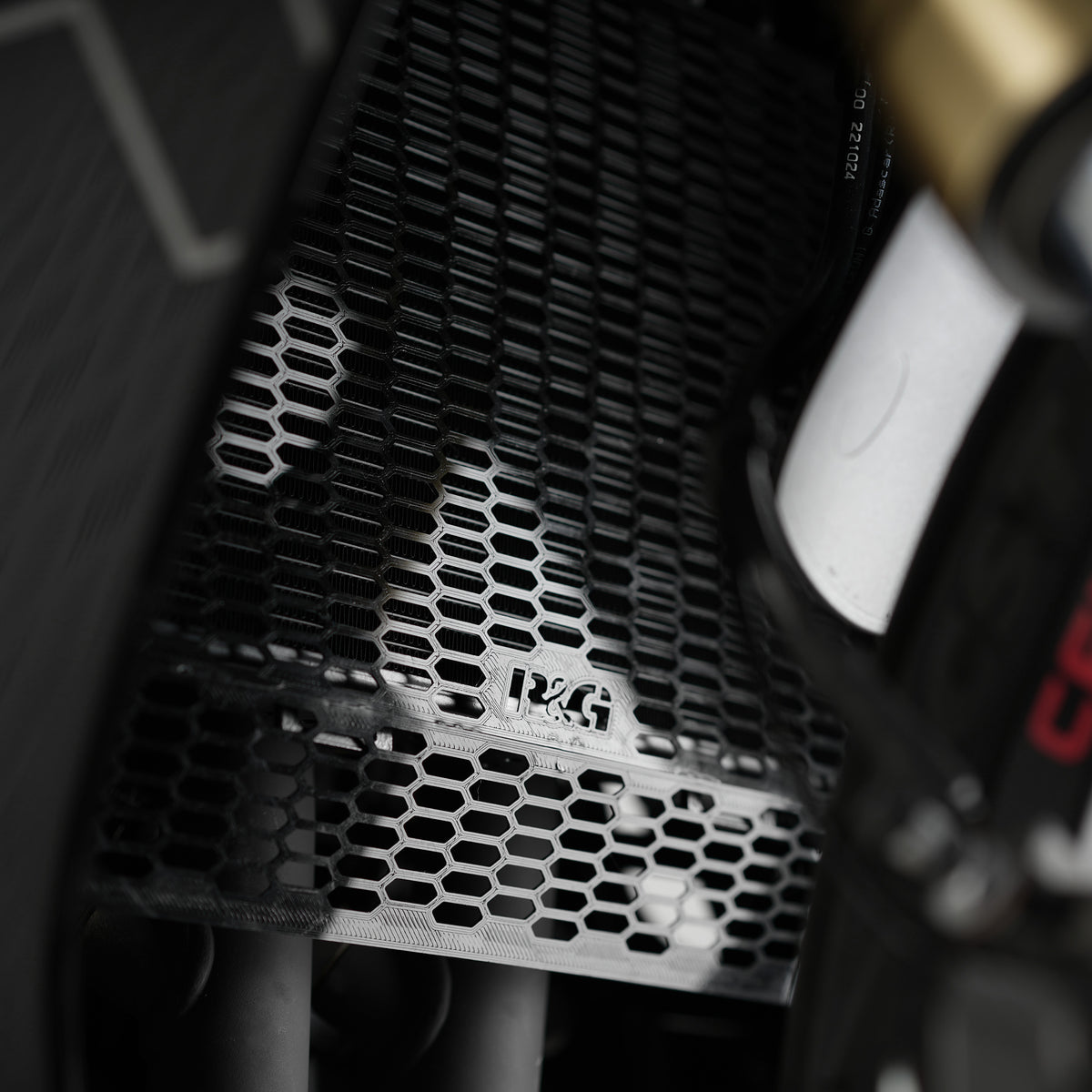 R&G Pro Radiator Guard for CFMOTO 450SR (23-26) Main image