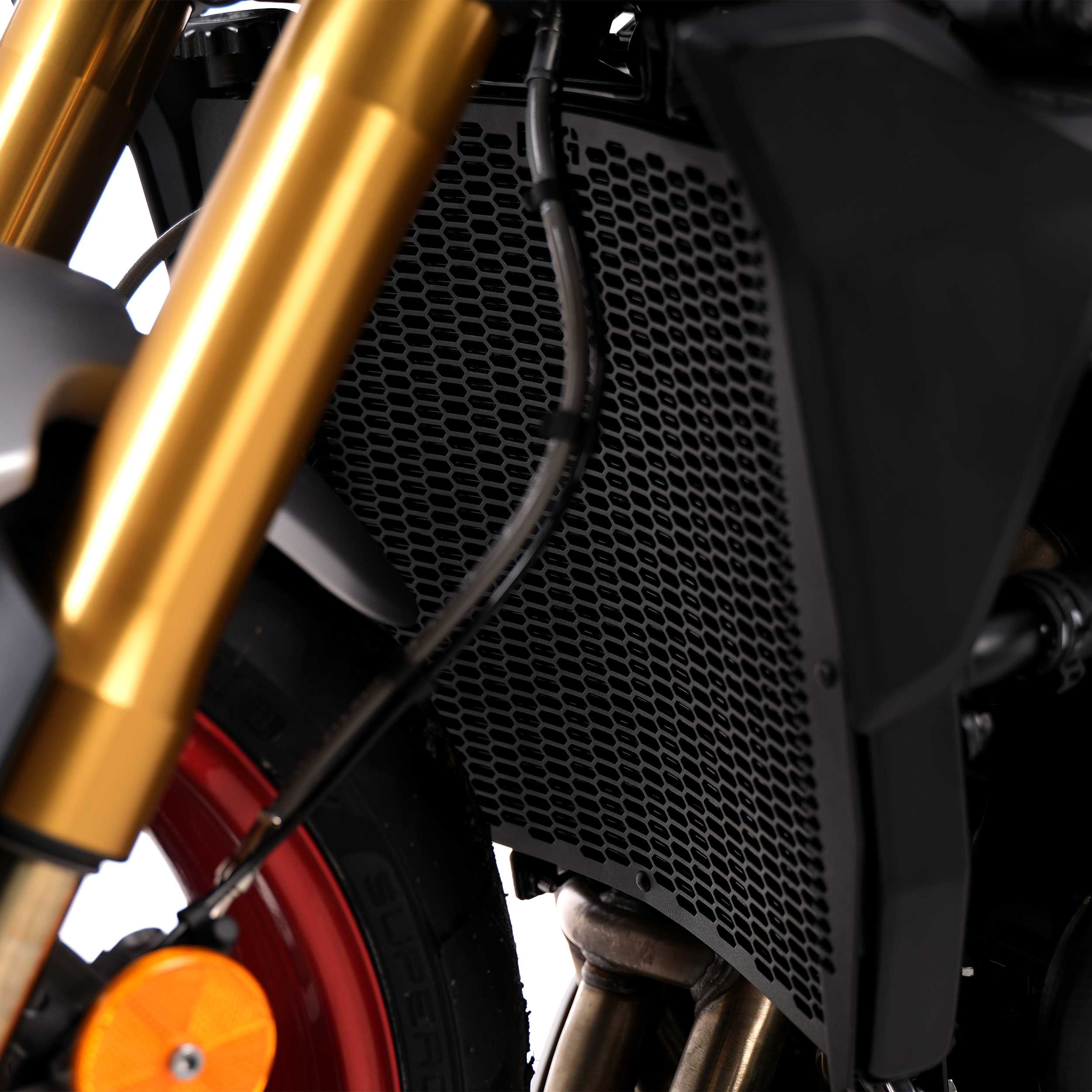 R&G Pro Radiator Guard for Triumph Speed Triple 1200 RX (25-26)
