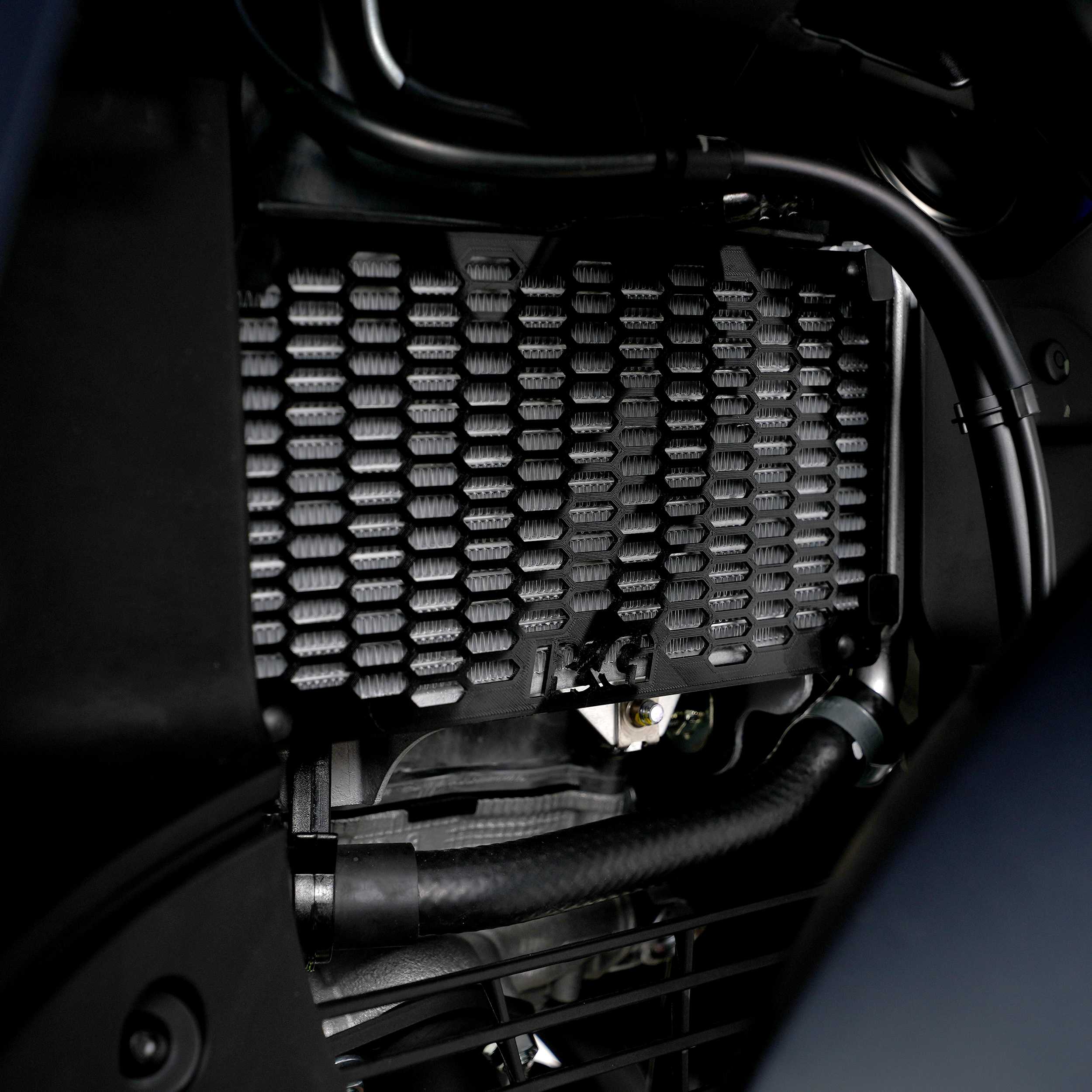 R&G Pro Radiator Guard for Yamaha XSR125 (21-26)