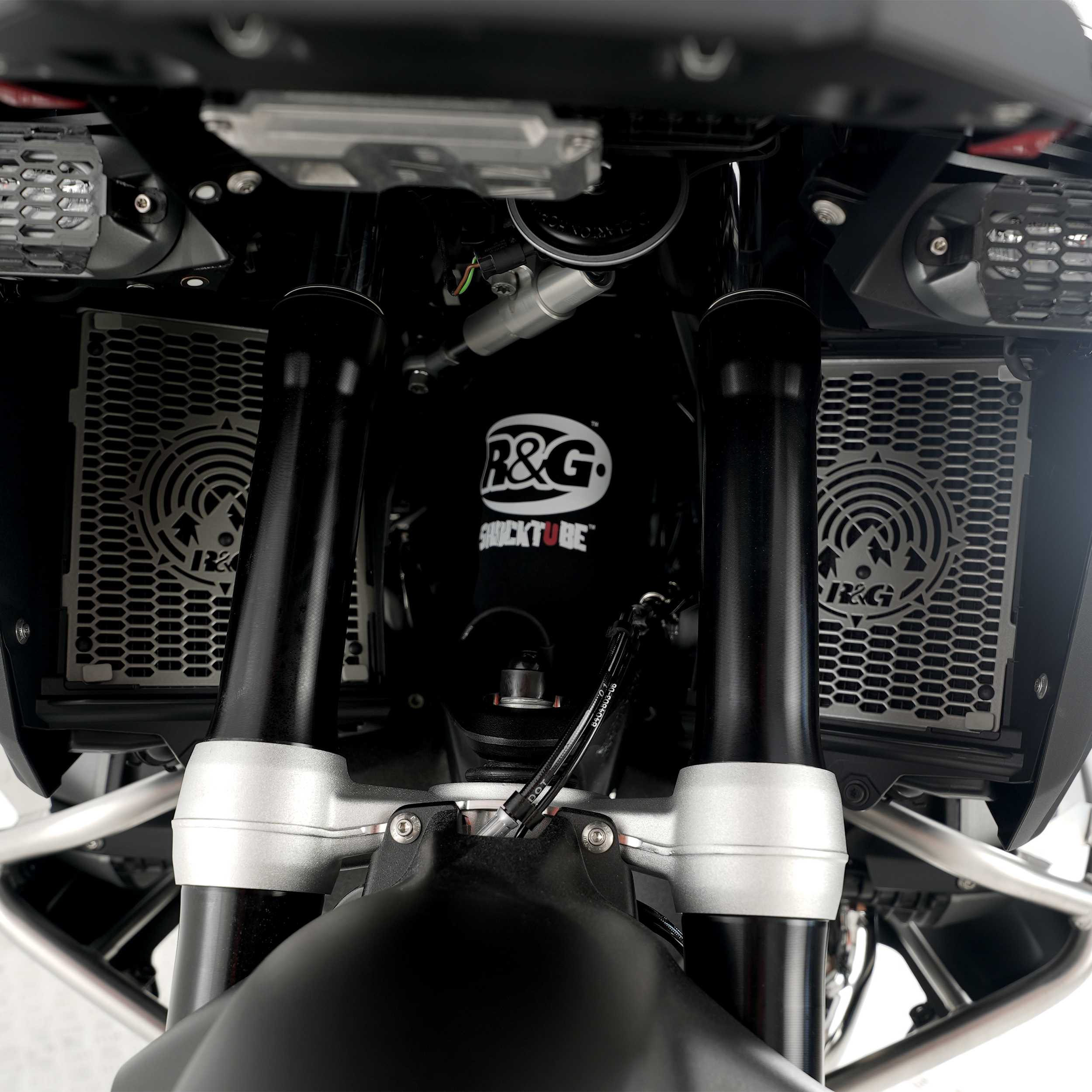R&G Pro Radiator Guard Black for BMW R1300 GS (23-26)
