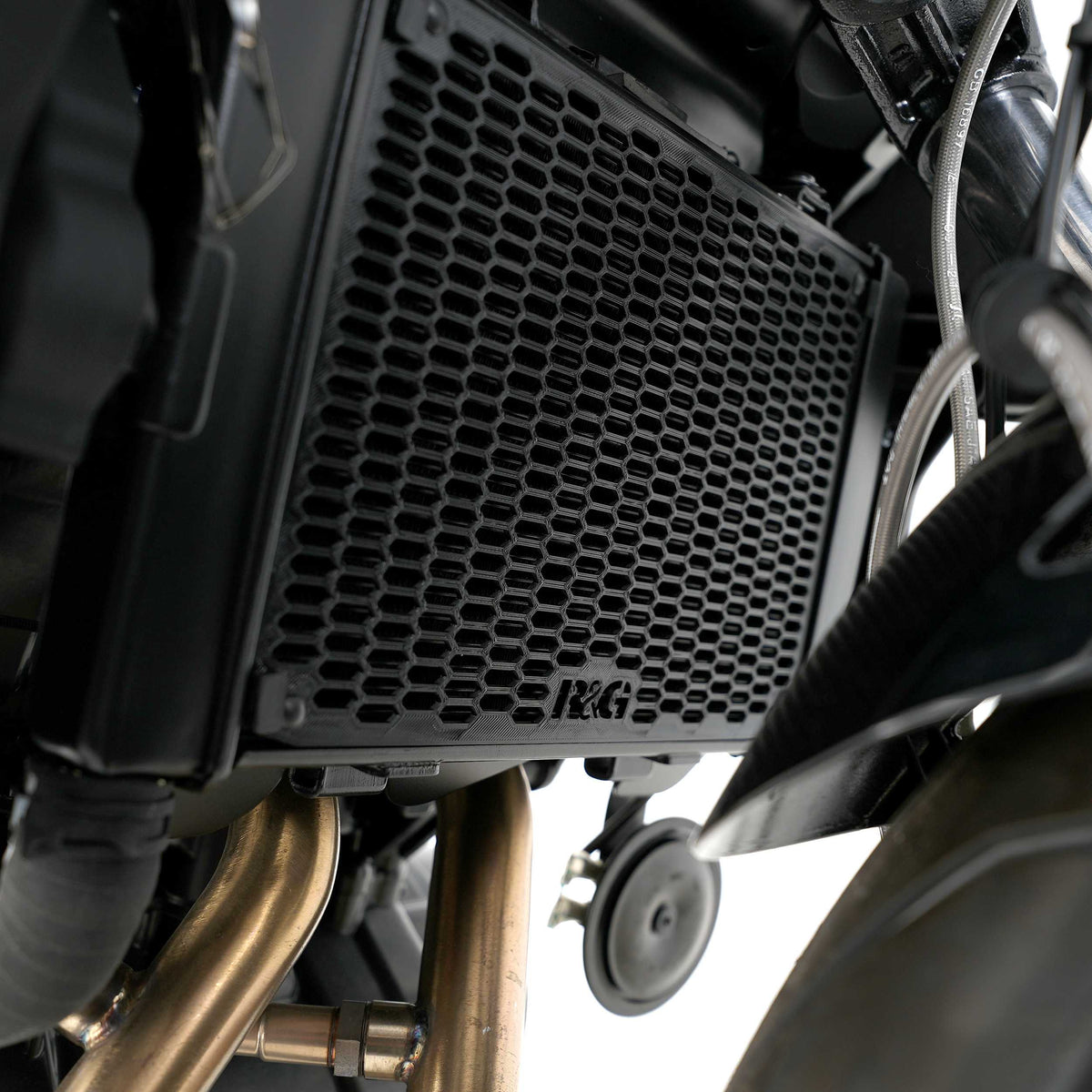 R&G Pro Radiator Guard for CFMOTO 650NK (22-23) Main image
