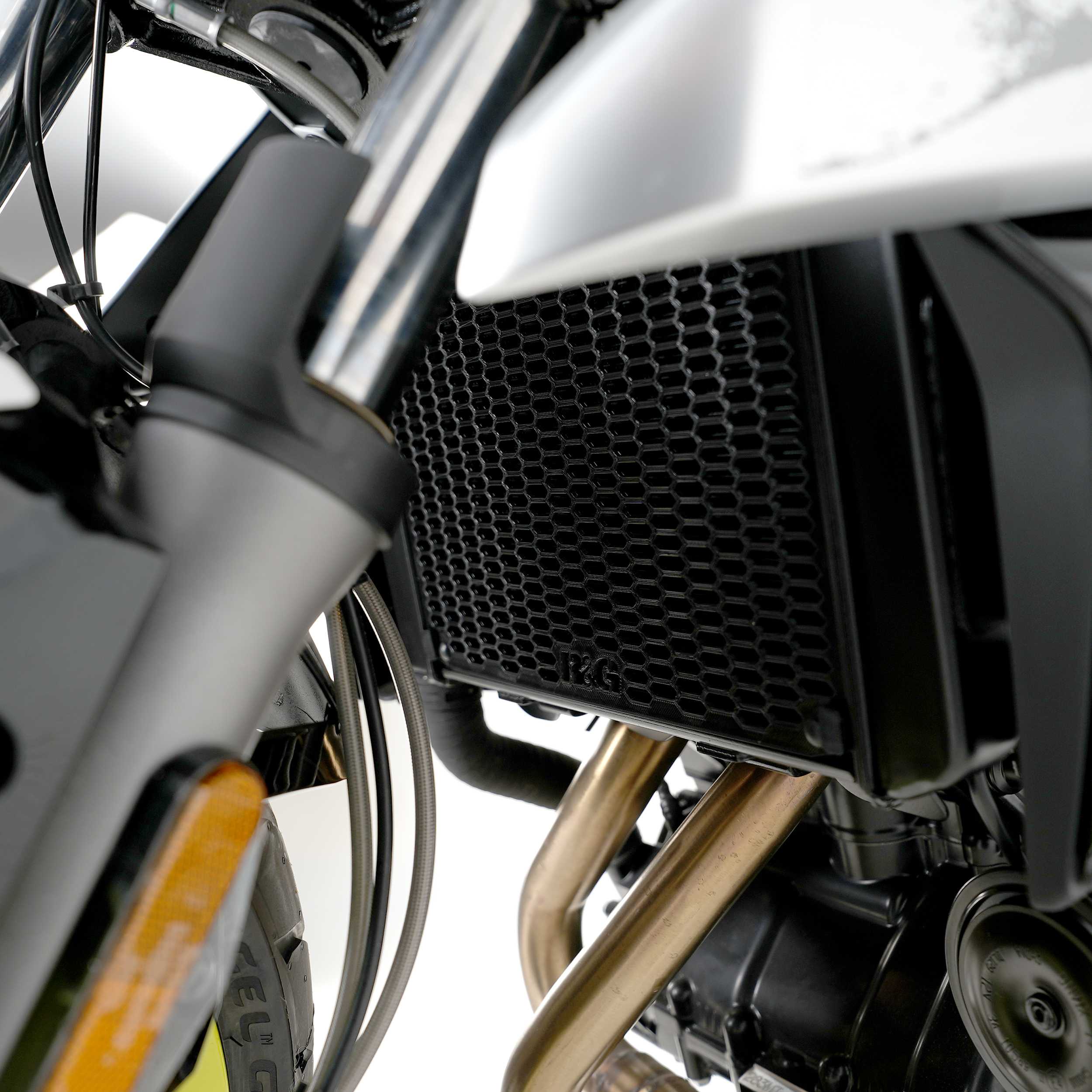 R&G Pro Radiator Guard for CFMOTO 650NK (22-23) Secondary image
