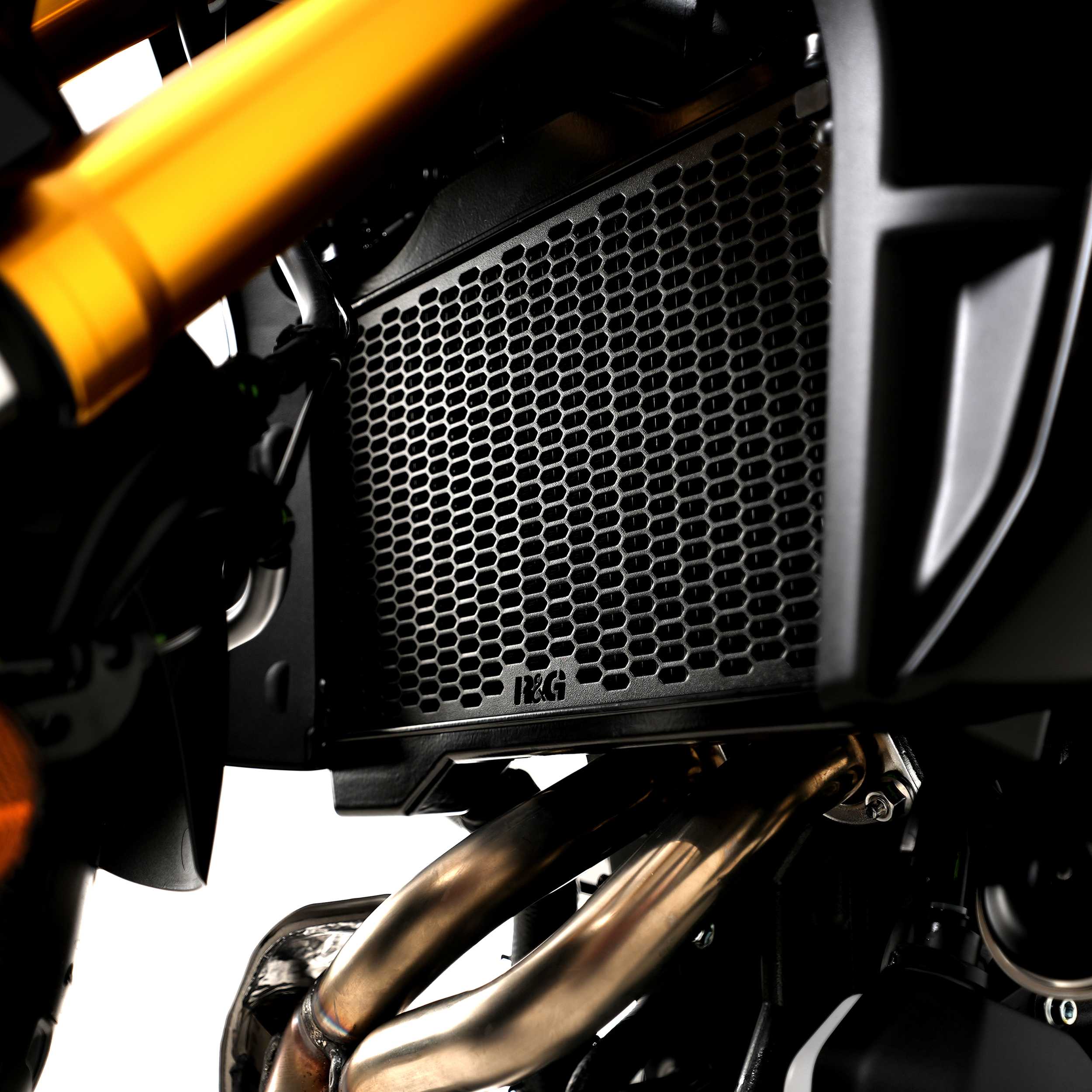 R&G Pro Radiator Guard for Yamaha Tracer 7 (21-26)