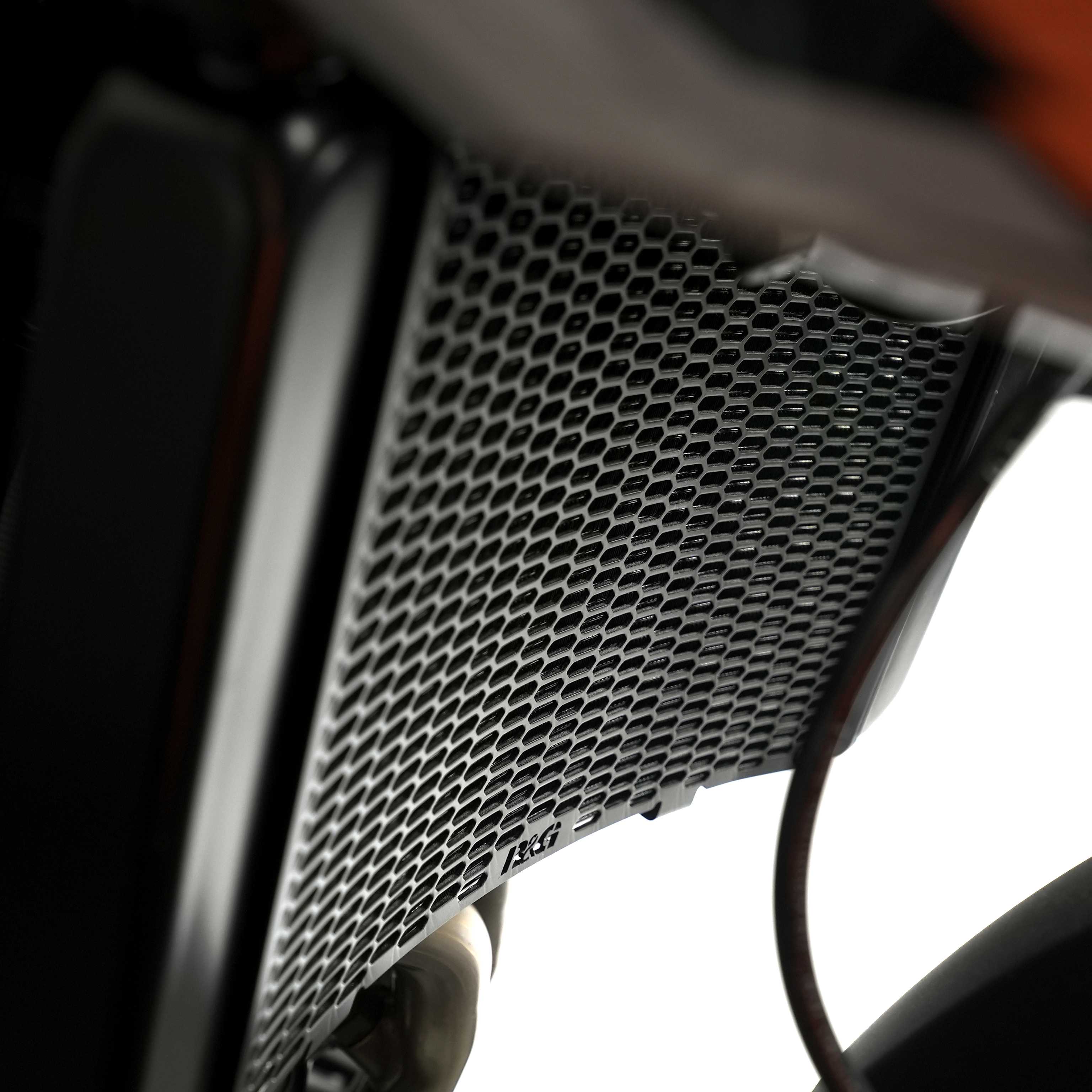 R&G Pro Radiator Guard for KTM 790 Duke (24-26)