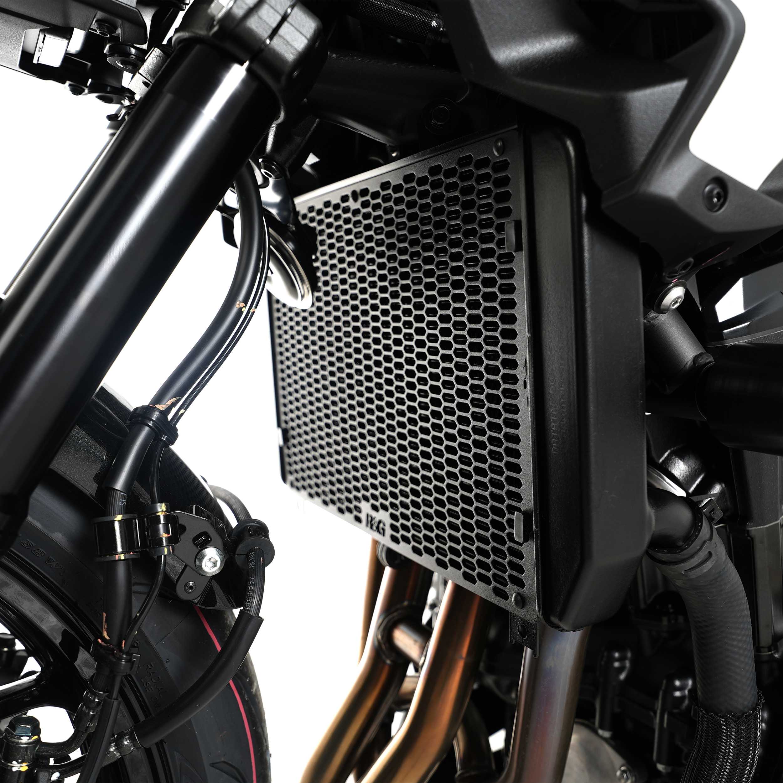 R&G Pro Radiator Guard for Kawasaki Z900 (25-26)