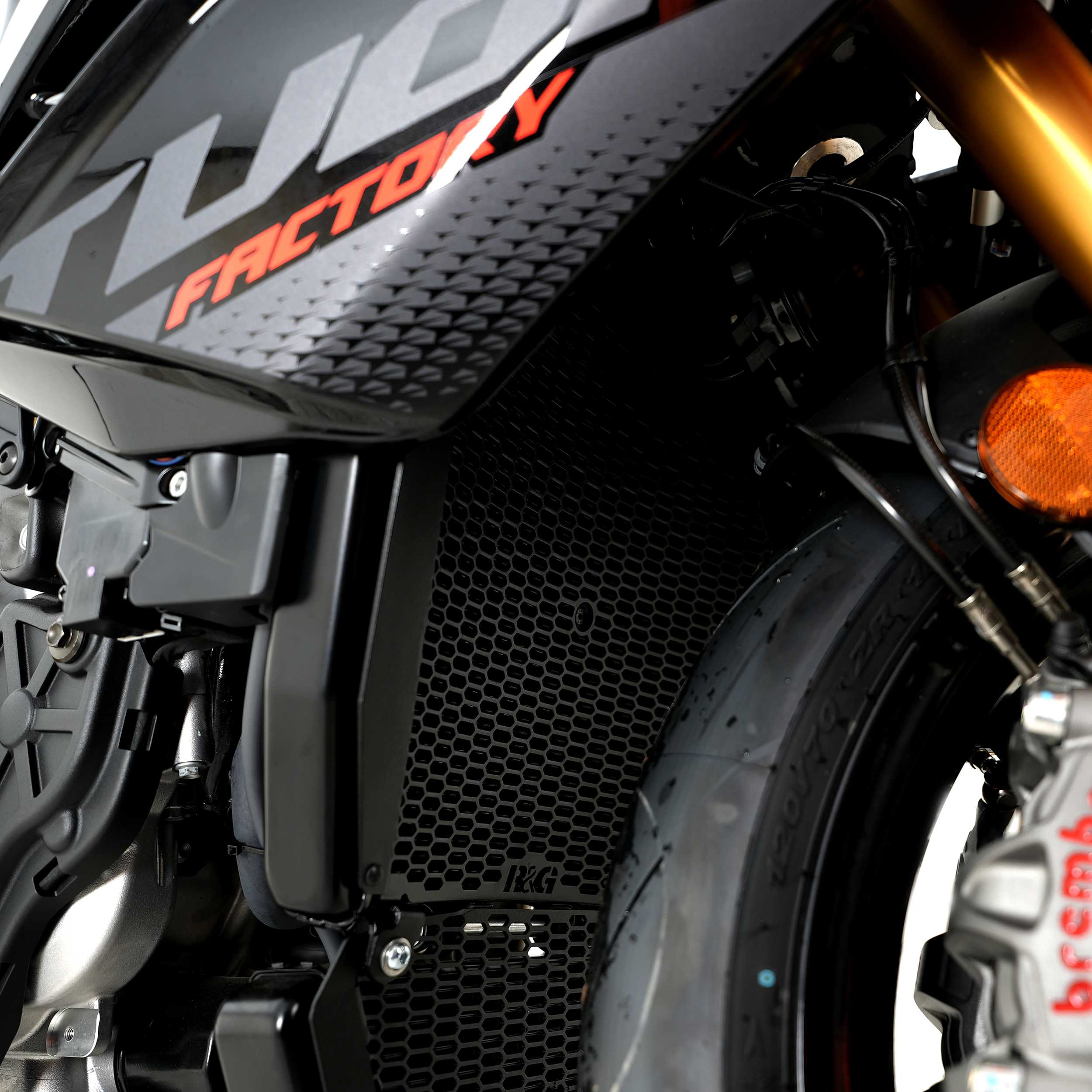 R&G Pro Radiator Guard for Aprilia Tuono 1100 (25-26)