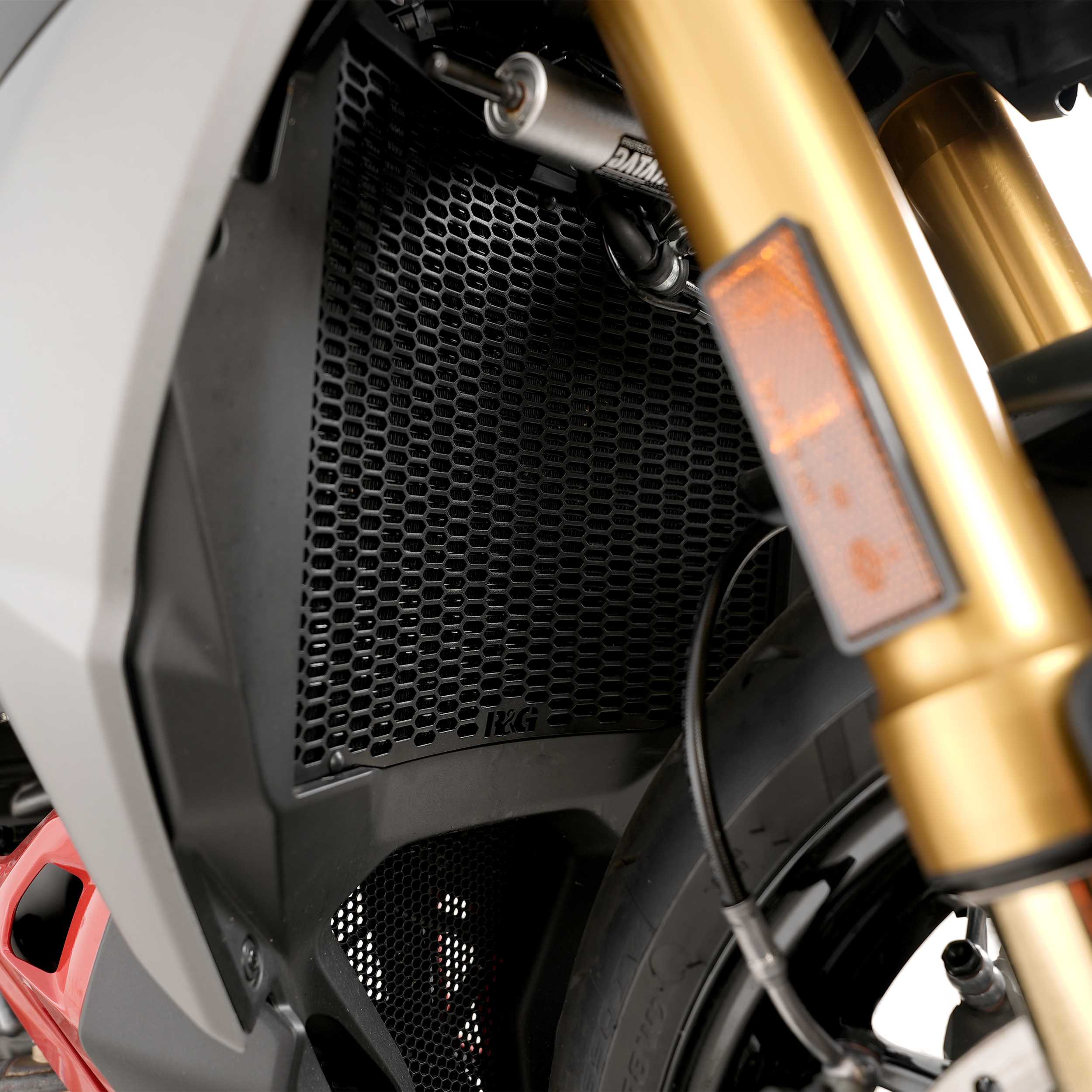 R&G Pro Radiator Guard for Ducati Streetfighter V2 S (25-26)