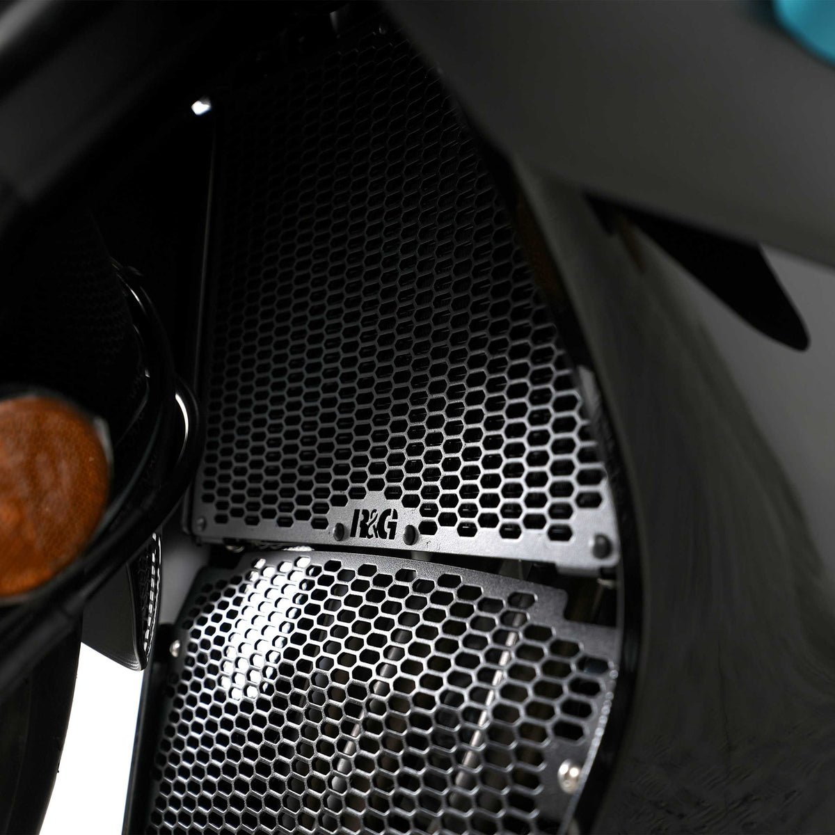 R&G Pro Radiator Guard for CFMOTO 675SR-R (25-26) Main image