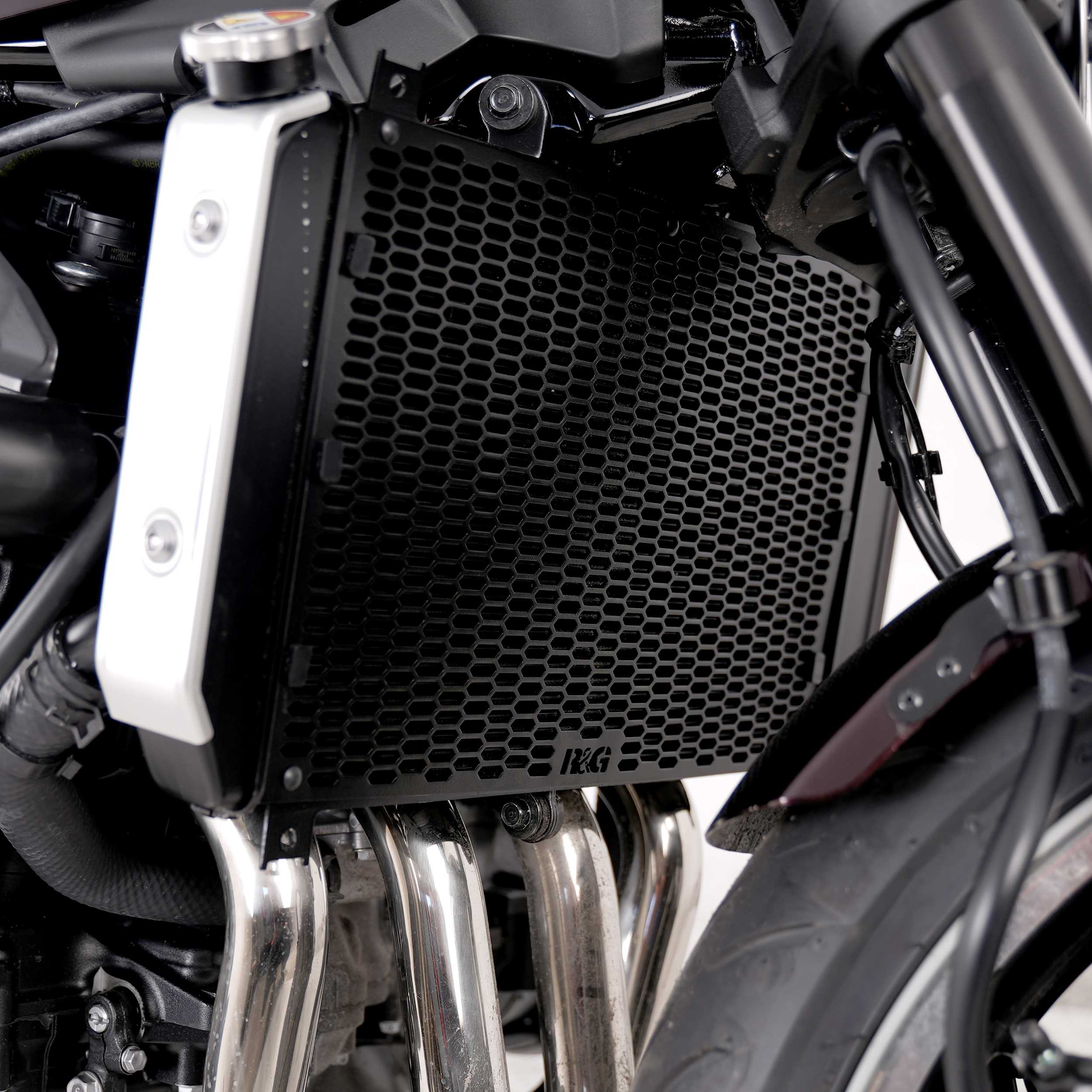R&G Pro Radiator Guard for Kawasaki Z900 RS (21-26)