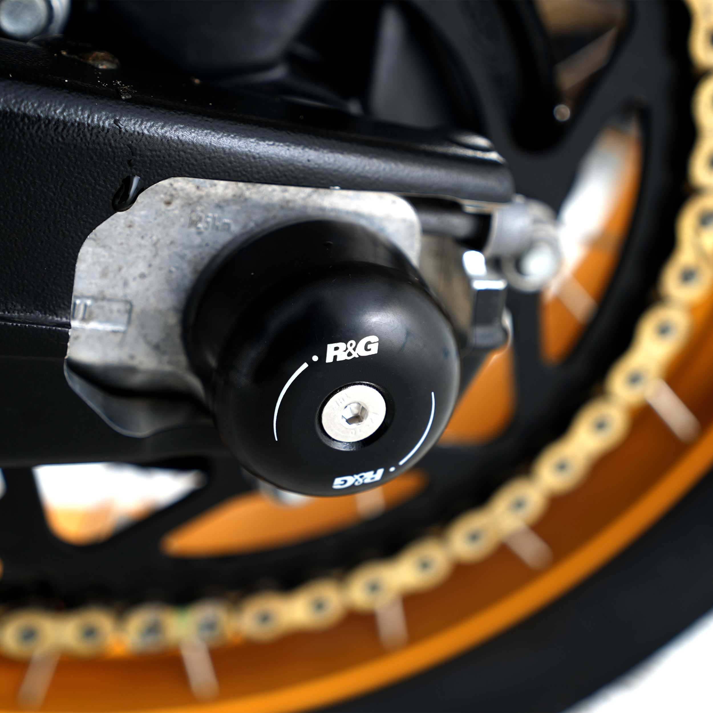 R&G Swingarm Protectors for BMW F800 GS (24)
