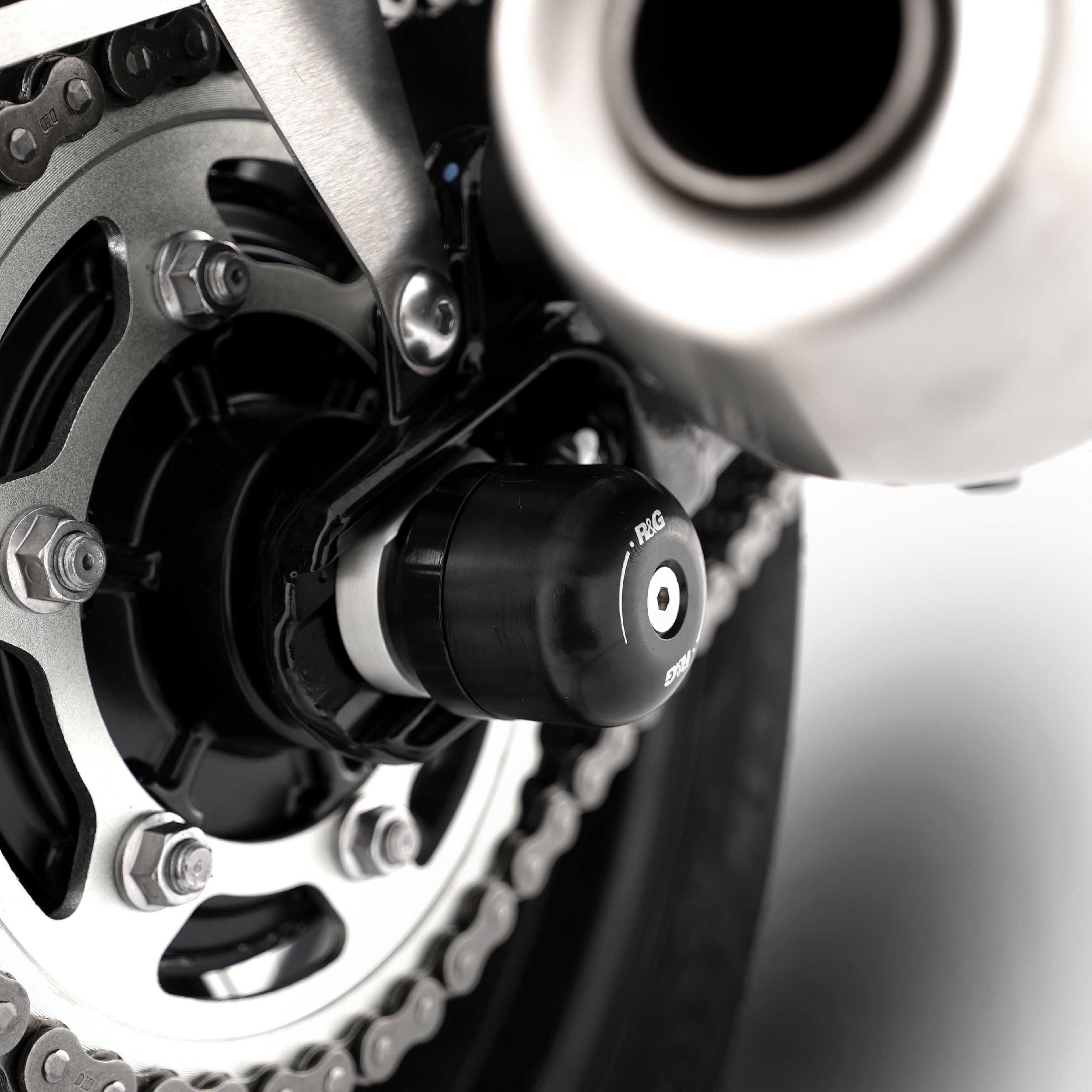 R&G Swingarm Protectors for Triumph Thruxton 1200 (16-18)