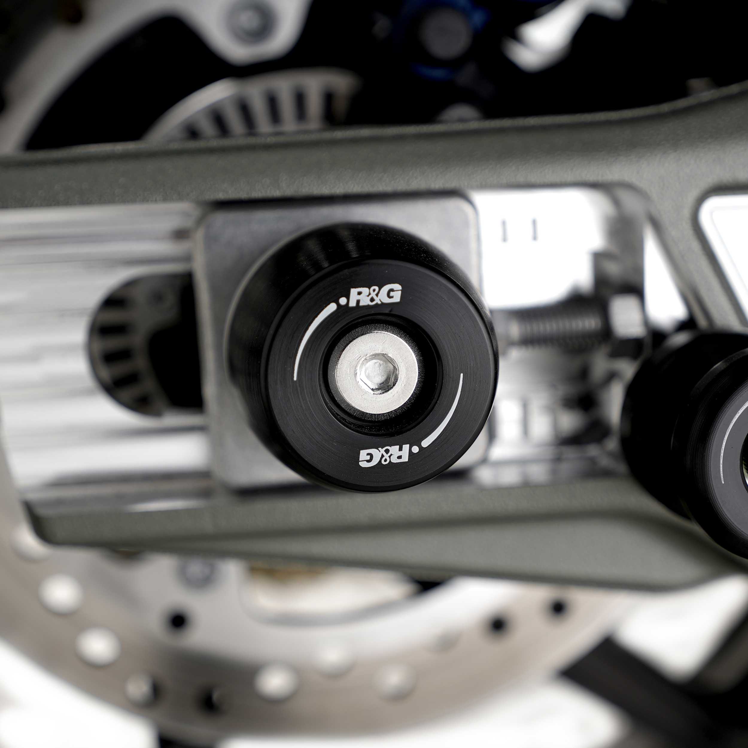 R&G Apex Swingarm Protectors for BMW M1000 R (25-26)