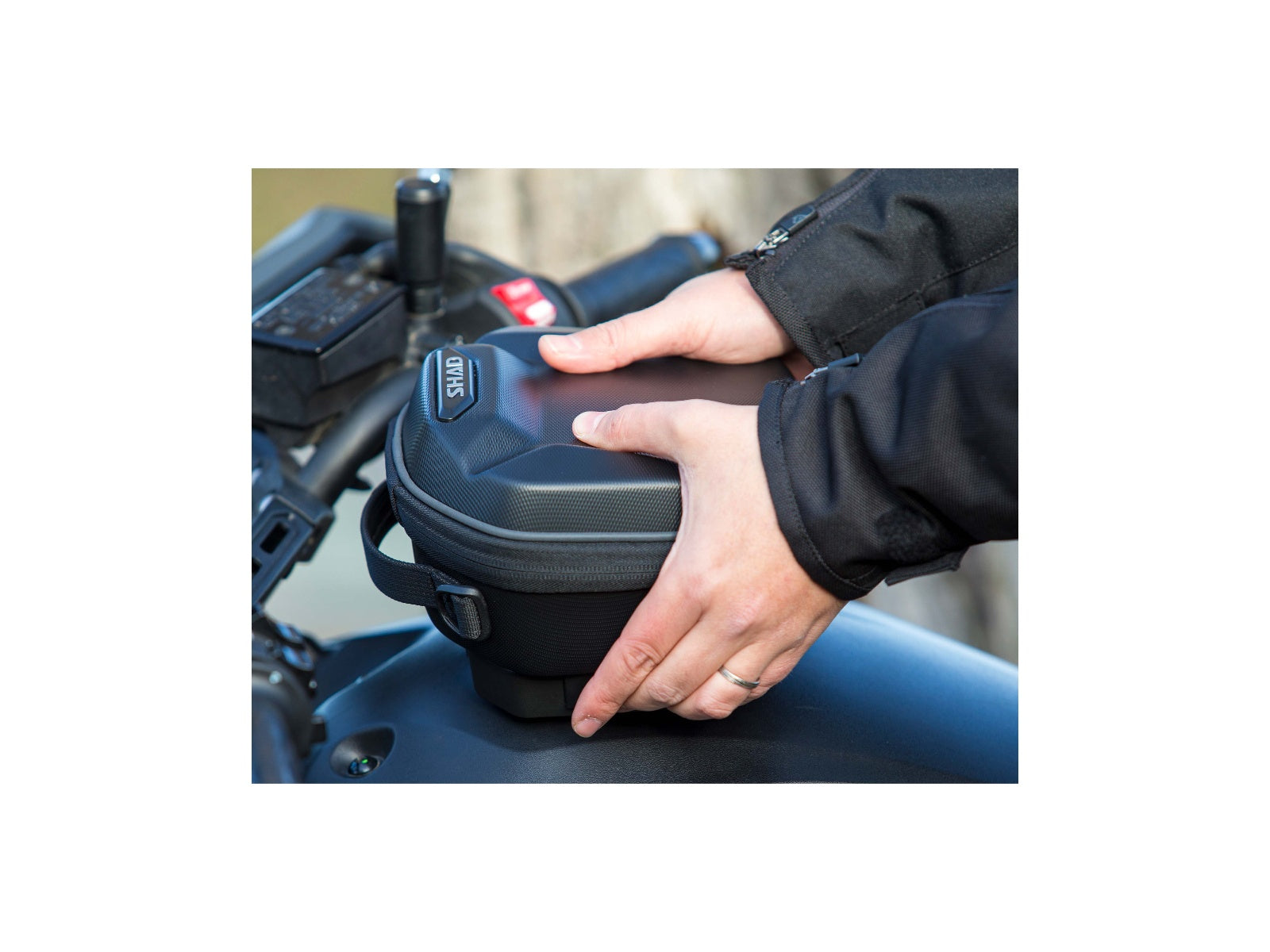 SHAD E03 Click System Tank Bag - 3 Litres