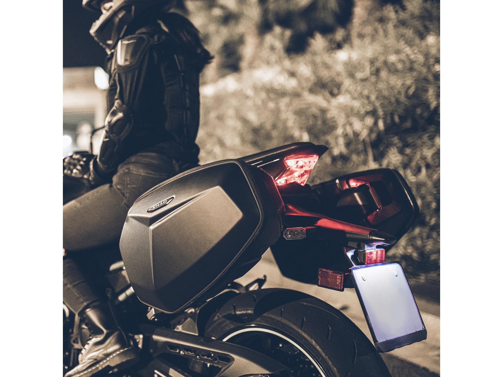 SHAD E-48SR Hard Shell Panniers - 15 Litres