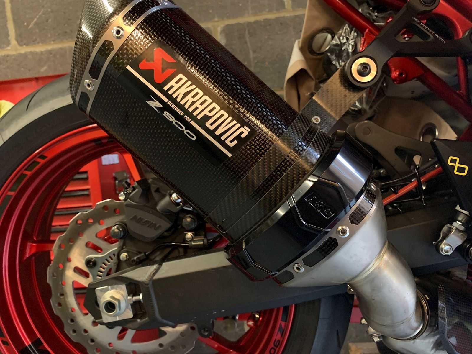 R&G Exhaust Protector for Triumph Speed Triple 1050 R (12-15)