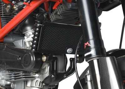 R&G Oil Cooler Guard