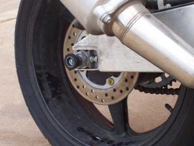 R&G Spindle Swingarm Protectors for Honda CBR900RR Fireblade (00-01)