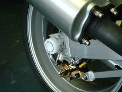 R&G Swingarm Protectors for Suzuki GSX-R750 (96-05)