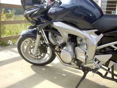 R&G Classic Frame Sliders for Yamaha Fazer (04-12)