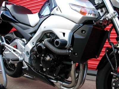 R&G Classic Frame Sliders for Suzuki GSR600 (06-12)