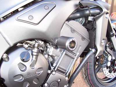 R&G Classic Frame Sliders for Yamaha FZ1 Fazer (06-16)
