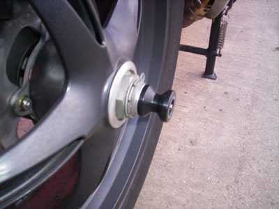 R&G Spindle Swingarm Protectors for Triumph Tiger 1050 (07-14)