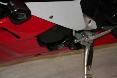R&G Engine Case Slider for Yamaha R6 (06-20)